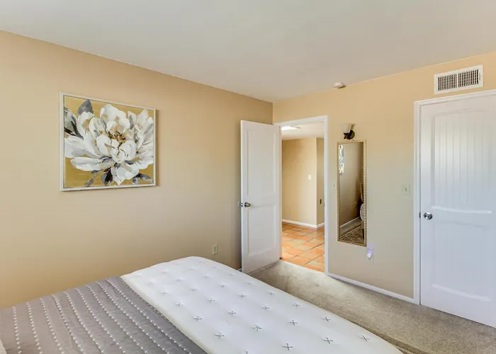Private Pool & Fire Pit! Walkable Retreat