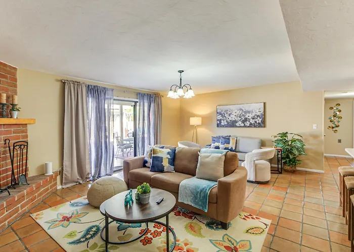 Private Pool & Fire Pit! Walkable Retreat * Tucson