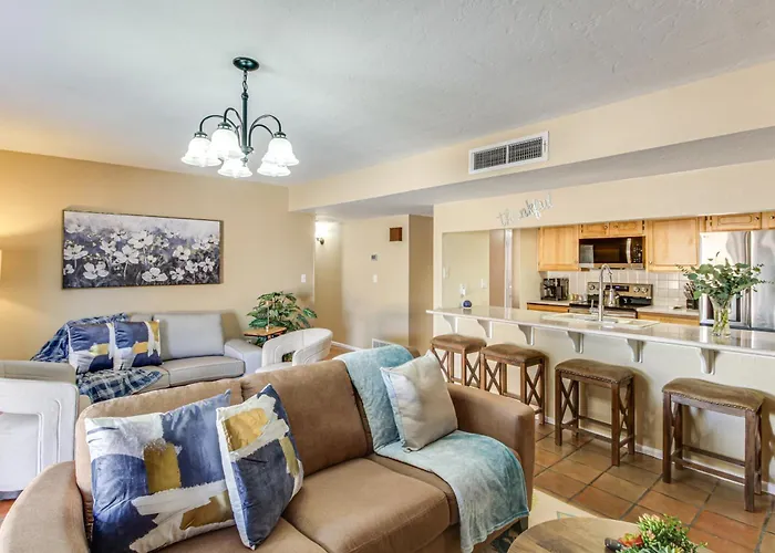 Private Pool & Fire Pit! Walkable Retreat * Tucson
